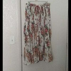 Maxi skirt